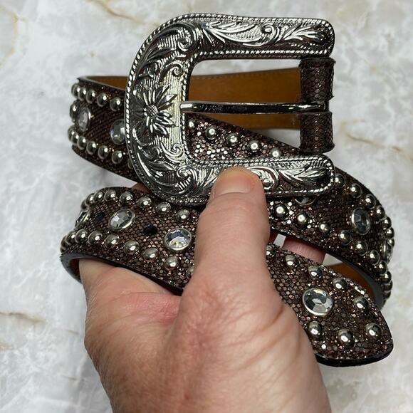 3D western rhinestone studded belt - Picture 1 of 7